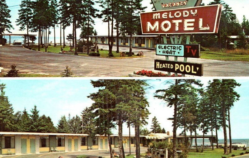 Melody Motel - Vintage Postcard